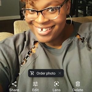 Ring cut out crop tee